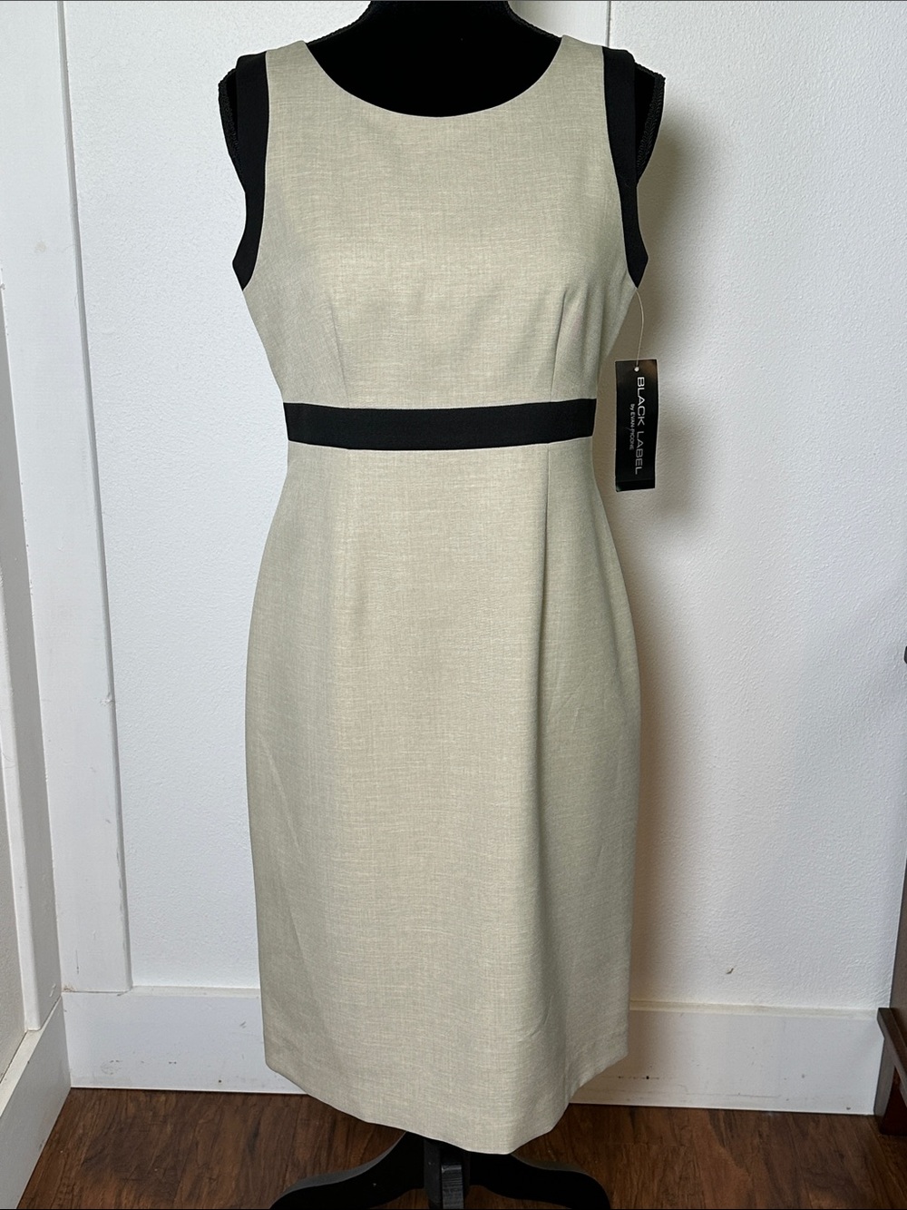 NWT Black Label by Evan-Picone Tan with Black Trim Mid Length Dress Sz 4